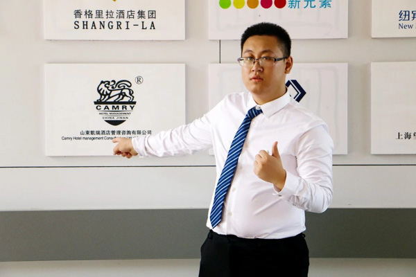 大廚精英專業畢業1年 實力晉升面點主管
